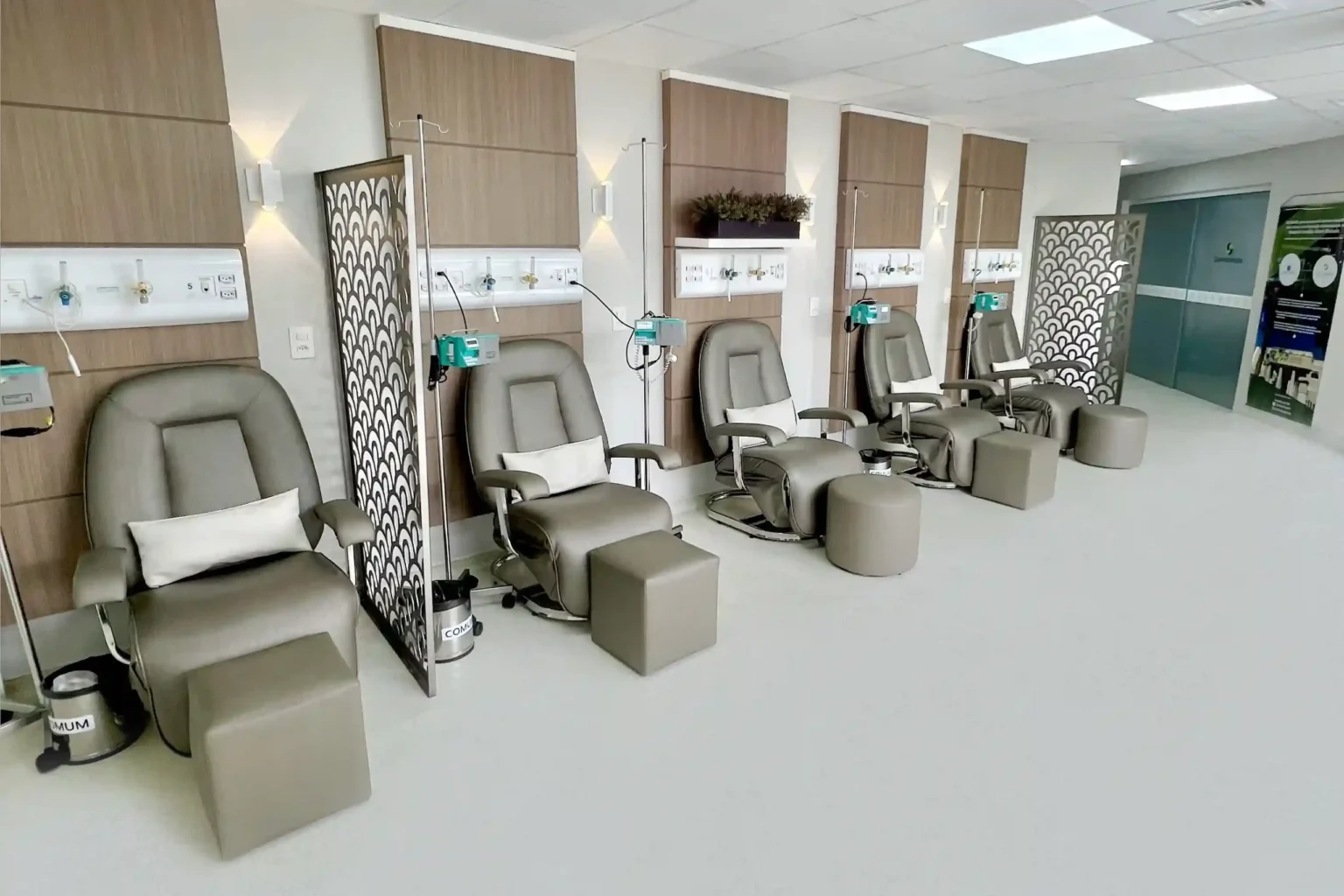 cancer-center-sala-de-quimioterapia-scaled